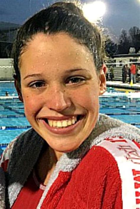 Girls Water Polo Athlete Of The Week Tea Poljak Mater Dei Orange County Register