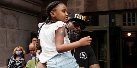 In the aftermath of george floyd's tragic killing by the minneapolis police on may 25th, protests have been held (and are continuing to be held) nationwide to stand.that's right gigi daddy changed the world george floyd the name of change. George Floyd's Friend, NBA Star Stephen Jackson's Video of Floyd's 6-Year-Old Daughter Went ...