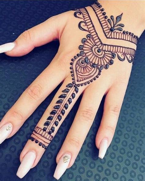 Cute Henna Tattoos On Hand Scribb Love Tattoo Design