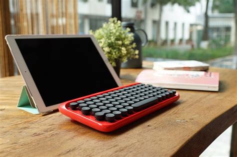 This New Mechanical Keyboard Feels Just Like A Real