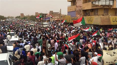 Sudan Tens Of Thousands Protest Demanding Civilian Rule Cnn