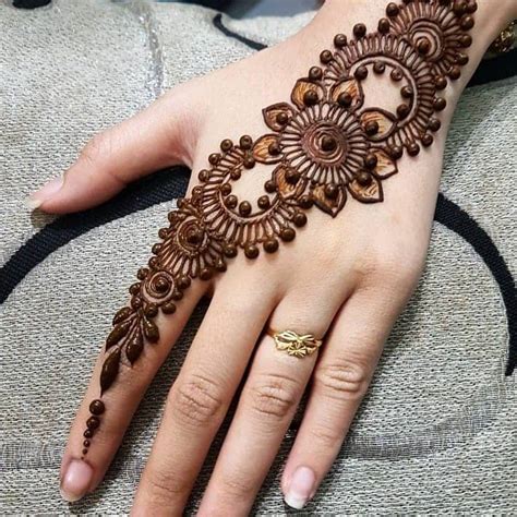 Basic Easy And Simple Mehndi Design For Kids Moslem Selected Images