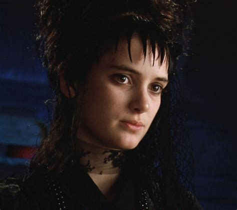 Winona Ryder S Beauty Looks Are The Only S Beauty Inspo You Need Tim Burton Characters
