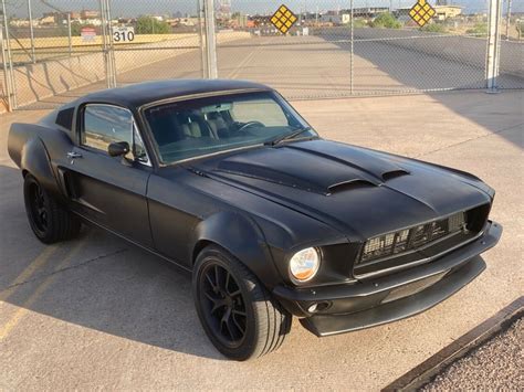 This 1967 Ford Mustang Shelby Gt500 Is A Modern Car With A Vintage Body