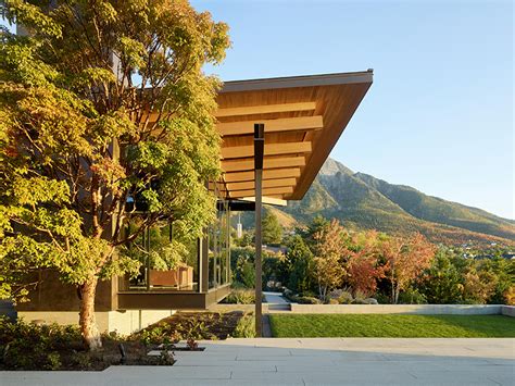 Three Pavilions Define The Wasatch House By Olson Kundig Architects