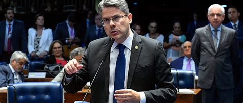 'não está acima da vontade de todos'. CPI para investigar Judiciário deve ser protocolada na ...