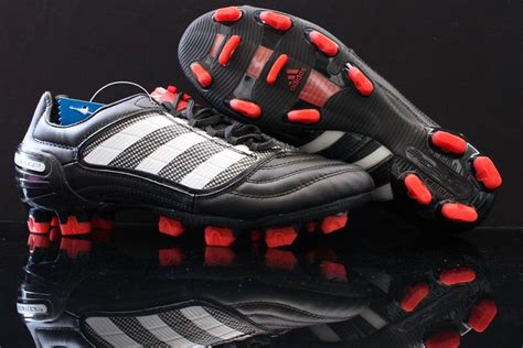 Sepatu bola adidas memiliki beberapa jenis terbaik yang wajib anda pantau, seperti predator, x, nemeziz, dan copa. kasut bola: Adidas