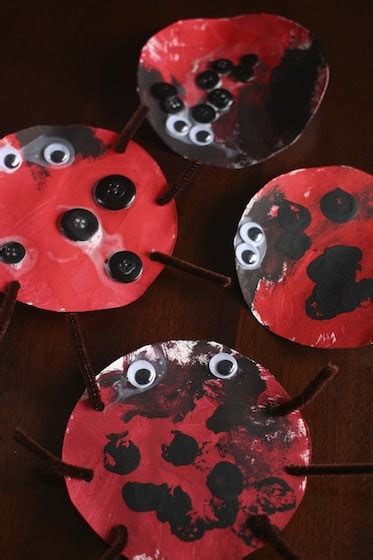Ladybug Craft for Toddlers - Happy Hooligans