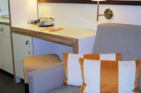 Aufschlag für die erste nacht = endreinigungsgebühr von 65,00 €) preis erste nacht in der hauptsaison demnach = 244,00 €, in der nebensaison = 214,00 € bei 4 personenbelegung. Haus Miramar - Appartement mit Balkon und Seeblick ...