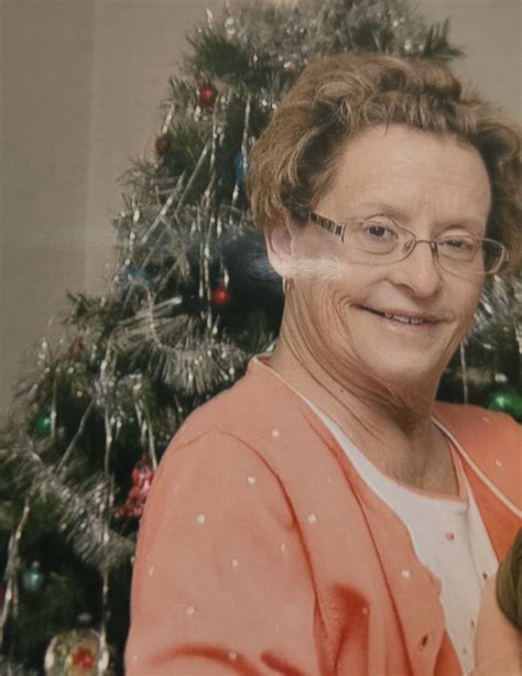 Obituary of Beth Garland Hurst | Grubb Funeral Home | Proudly servi...