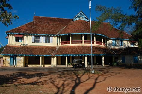 Tout à voir et à faire ernakulam : British Residency bungalow (1819), Kollam, Kerala built by ...
