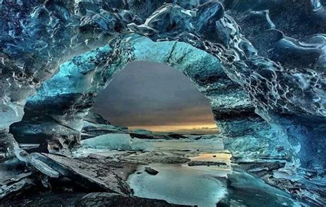 Amazing Crystal Caves From Around The World Page 1