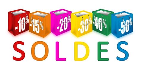 Les chemisiers sont en solde. Les soldes d'hiver reportées à fin janvier - Le journal du ...