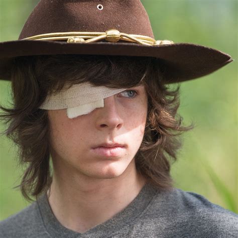 But there are some lines. This Is What The "Walking Dead" Cast Looks Like On The ...