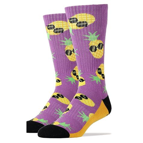 Sock It Up Oooh Yeah Mens Athletic Combed Cotton Crew Socks Pineapple Dude