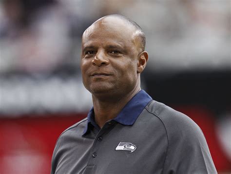 Ex Nfl Star Warren Moon Denies Sexual Harassment Claims The