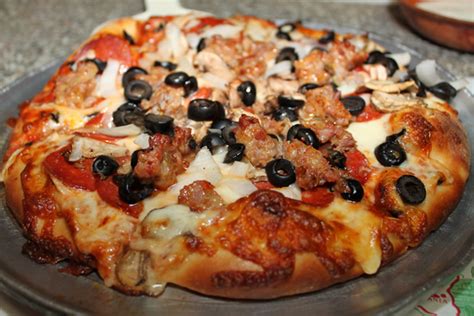 View the online menu of pizza haus wardsville and other restaurants in jefferson city, missouri. Doria's Haus of Pizza - Costa Mesa California - Food Smackdown