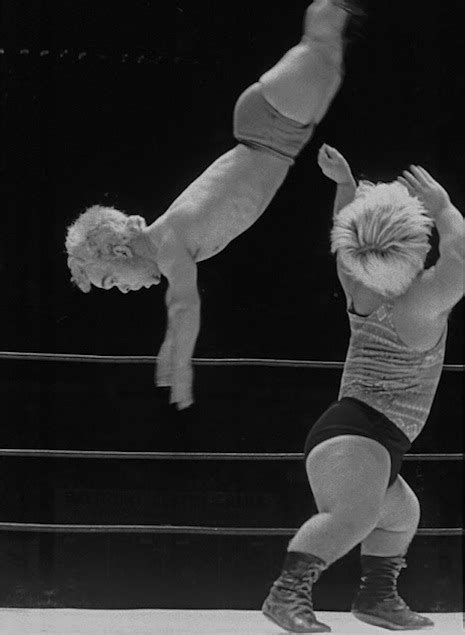 It is not a niche dating service since it does not have a defined specification and caters to both men and women of all descend and all ages. The Forgotten Heroes of Midget Wrestling - OWW