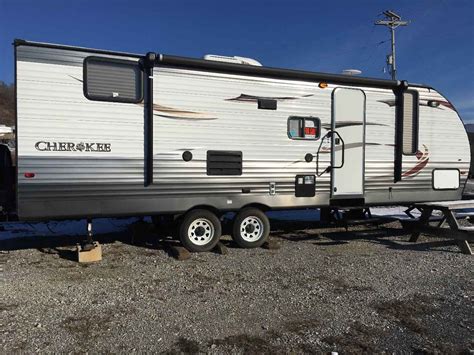 Forest river cherokee travel trailer 274brb highlights: 2014 Used Forest River CHEROKEE SE 27BH Travel Trailer in ...
