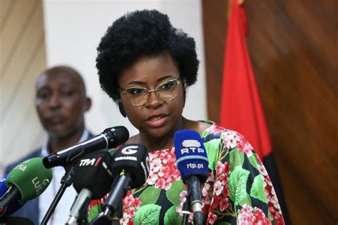 Ministra Das Finanças Angolana Tranquiliza Funcionários Públicos Sobre Salários De Junho