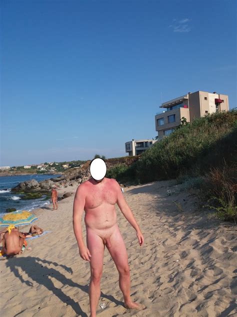 Cfnm Only One On The Beach Public Show Exhib Pics Xhamster