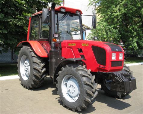Many have been built by mtz , a tractor manufacturer founded in minsk in the 'republic of belarus ', which was a former ussr state and part of belarussia. BELARUS 1025 Farming Tractors Price specs features images