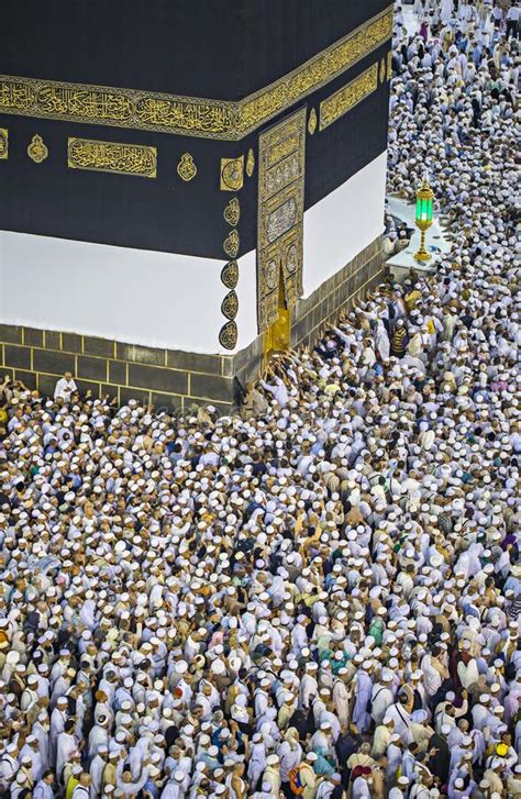 When i started in a serious way i had two accounts. Muslim Pilgrims From All Around The World Doing Tawaf, In ...