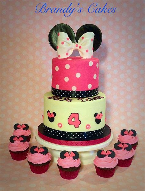 Buttercream Minnie Mouse Cake With Matching Cupcakes Made By Brandys