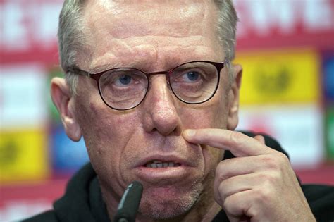Click here for more borussia dortmund news and features! Jörg Schmadtke widerspricht: Keine Trennung von Peter Stöger beim 1. FC Köln geplant | GMX.AT