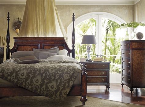 Ci sono moltissime soluzioni utili in questo caso, vediamone alcune. Come arredare la camera da letto in stile coloniale