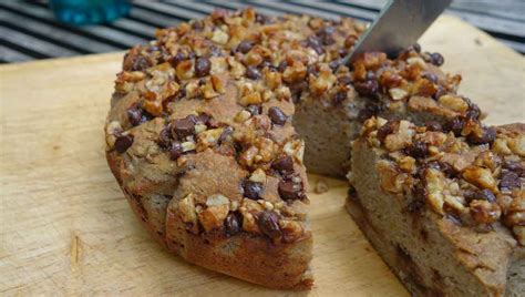 Bei der stäbchenprobe darf der teig ruhig noch etwas feucht sein, aber nicht mehr flüssig. Bananen Streuselkuchen - Paleo360.de | Rezept | Streusel ...