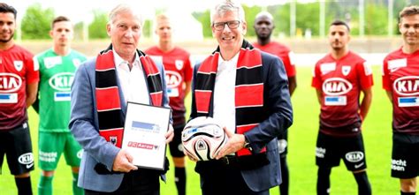 Ohne querfinanzierung wäre ein modernes stadion wie es der fc aarau benötigt, nicht nachhaltig finanzierbar. Die NEUE AARGAUER BANK verlängert ihr Sponsoring | FC Aarau