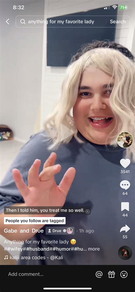 I think gabe is living for acting like a girl 🤣 💅 : r/Drue_Basham_Bashing