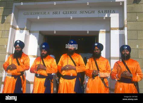 Trajes Tradicionales Sikh Hombre Fotografías E Imágenes De Alta