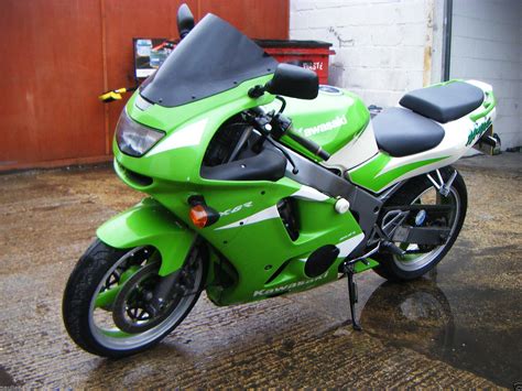 Kawasaki Zx6r Ninja Greenwhite 1996