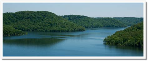 This is a place too relax on the lake. Lakeside Resort | Off Season Lodging | Center Hill Lake ...