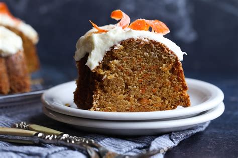 The best carrot cake you'll ever try! Easy Carrot Pound Cake Recipe | Cookies & Cups