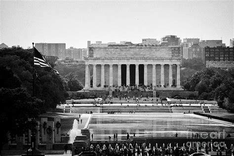 The Lincoln Memorial National Mall Reflecting Pool And World War 2