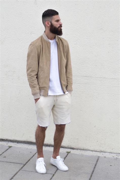 Wthis outfit would be great for a lazy kind of day date. Men's Summer Outfits | Famous Outfits