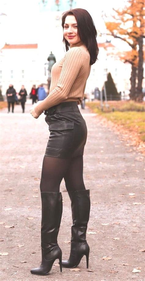 pin by emanuele perotti on women in leather skirt and short leather pants black leather mini
