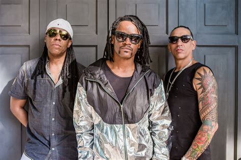 Aplicativos disponível no google play baixar na app. Em novo local, show da Banda Cidade Negra acontece em ...