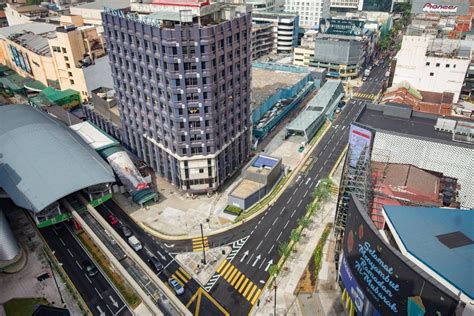 Popular amongst travellers due to its central location, bukit bintang is well connected to various areas in kuala lumpur via public transportation, including monorail and an. Bukit Bintang Monorail station, KL Monorail | Malaysia ...