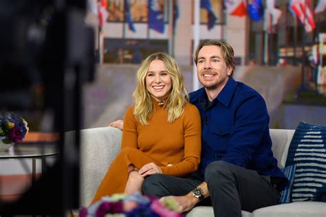 kristen bell just opened up about dax shepard s relapse after 16 years of sobriety glamour