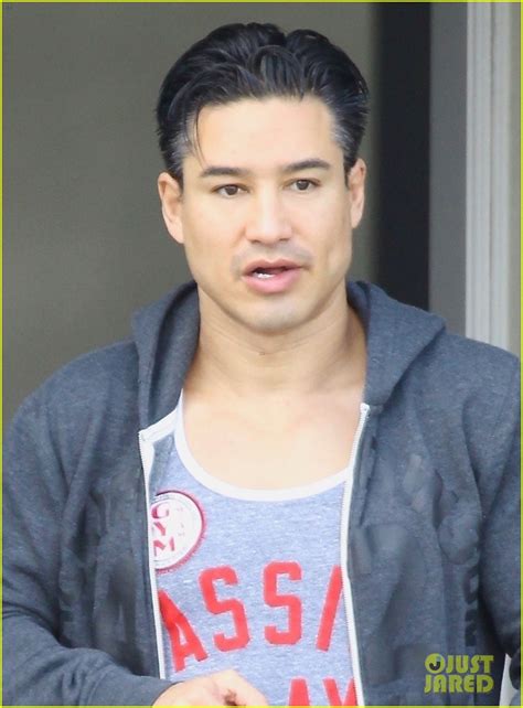 Mark Wahlberg And Mario Lopez Work Up A Sweat Together At The Gym Photo 4441200 Mario Lopez