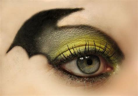 20 Cool Halloween Eye Makeup Ideas Hative