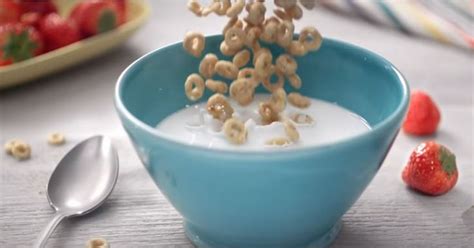 Weird Tv Ad Sparks Another Milk First Debate This Time For Cereals