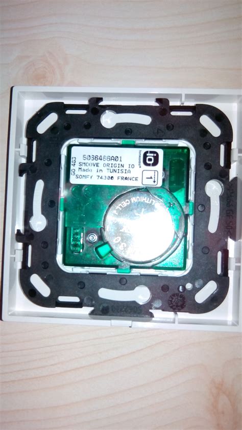 41,00 € frais de livraison non compris. volet somfy et télécommande velux - Résolue