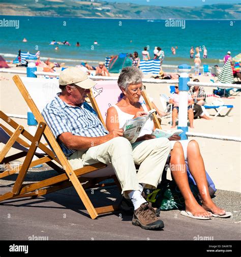 Couple Of Deckchairs Hi Res Stock Photography And Images Alamy