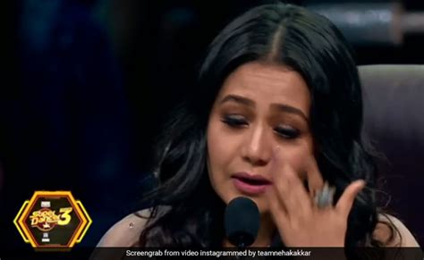Neha Kakkar Crying In Video Himansh Kohli Breakup Super Dancer Chapter 3 Neha Kakkar ब्रेकअप