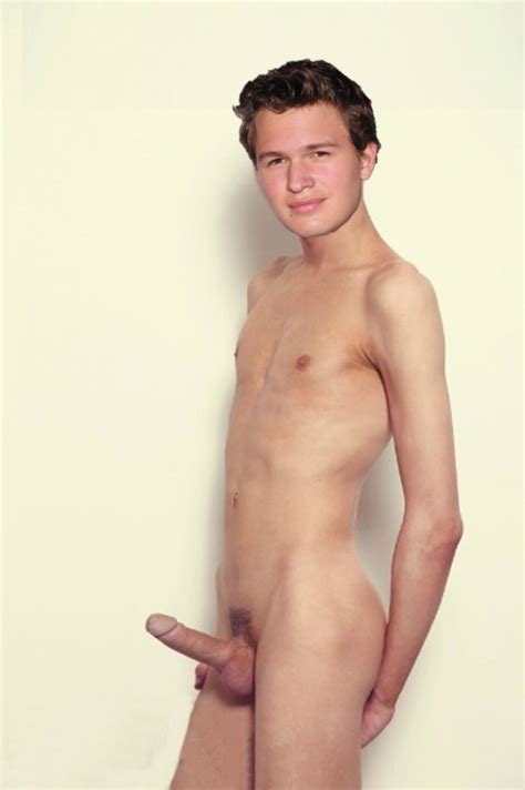 Ansel Elgort Totally Nude Naked Male Celebrities